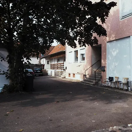 Neumarkt -wlan & Parkplatz Πανσιόν Neumarkt in der Oberpfalz